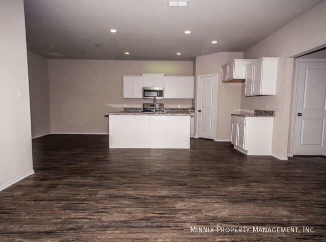 Building Photo - 1708 102nd St