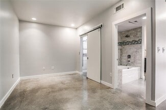 Building Photo - 1111 S Akard St