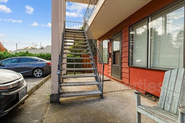 Foto del edificio - 4127 SE 28th Ave