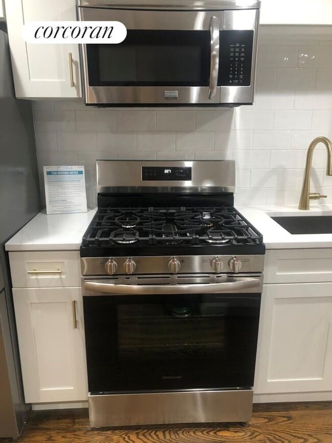 Building Photo - 1039 Herkimer St