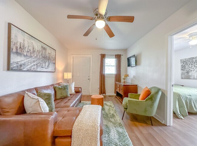 Foto del edificio - 541 Okaloosa St