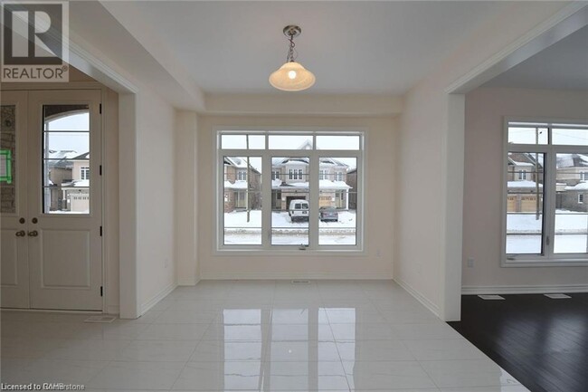 Building Photo - 67 Heming Trl