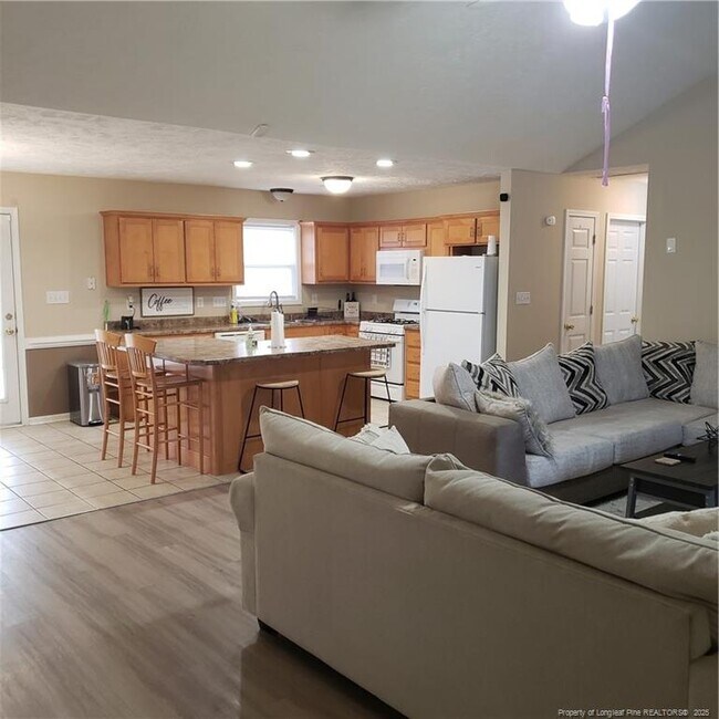 Foto del edificio - 5357 Pringle Way