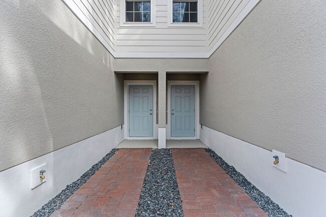 Building Photo - 2406 Mercury Wy