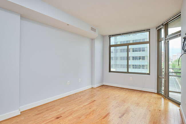 Foto del edificio - 3600 S Glebe Rd