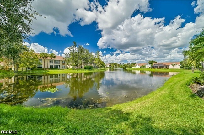 Foto del edificio - 14980 Lake Olive Dr