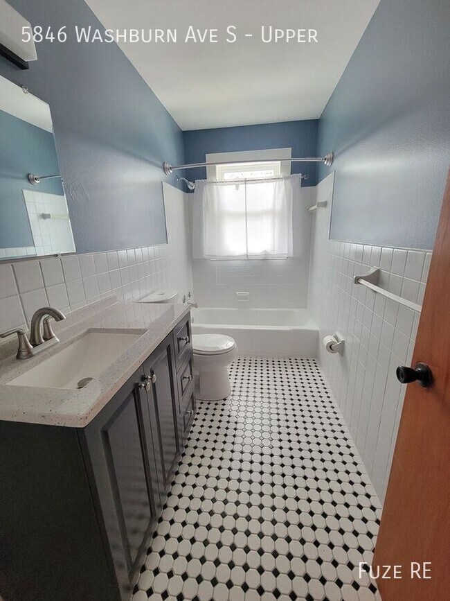 Foto del edificio - 5846 Washburn Ave S