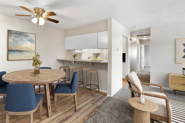 2 habitaciones, 2 baños - The Overlook at Falls Park