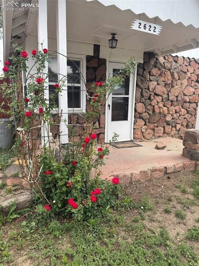 Foto del edificio - Centrally Located 1 Bedroom 1 Bathroom wit...