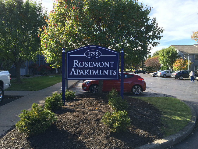 ¡Bienvenidos! - Rosemont Apartments