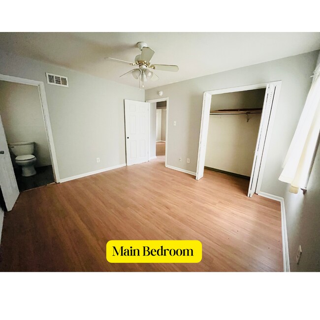 Building Photo - Gull Rd