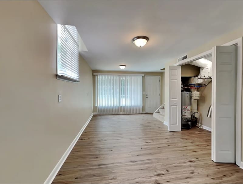 Primary Photo - 2818 Dunmore Dr