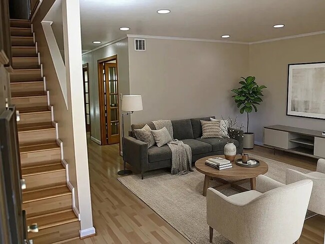 Photo - 1348 N Orange Dr Townhome