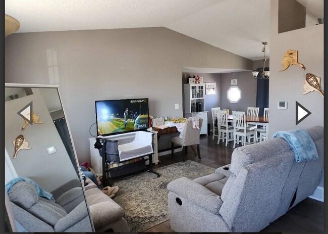 Foto del edificio - 7015 Woody Creek Dr