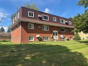 Building Photo - 171 Frana Clara St
