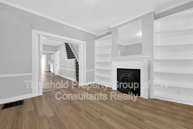 Building Photo - 342 E Morrill Ave