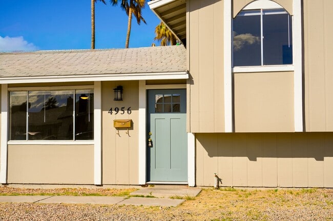 Building Photo - Updated 3-Bedroom, 2-Bath Tri-Level Home