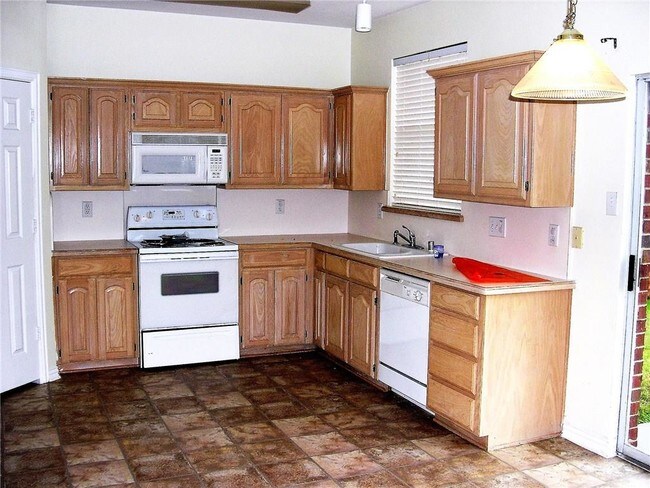 Foto del edificio - 1249 Marchant Pl