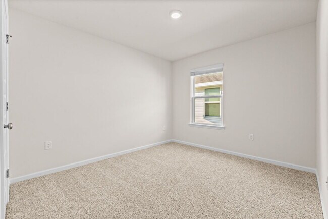 Foto del edificio - 6723 Atkins Rd