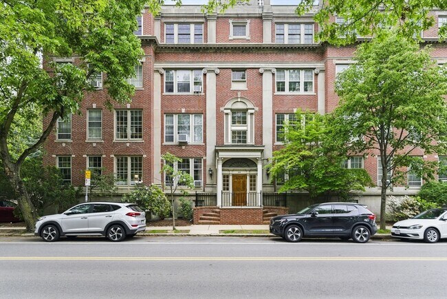 Foto del edificio - 240 Brattle St