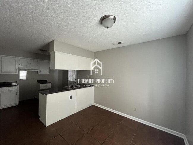 Foto del edificio - 3935 Misty Lake Cove
