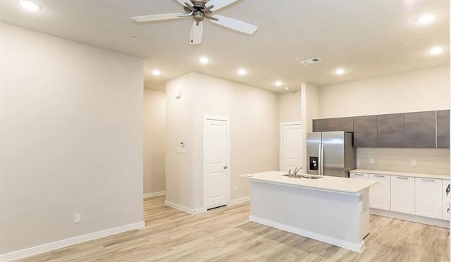 Foto del edificio - 1232 Pebblebrook Dr