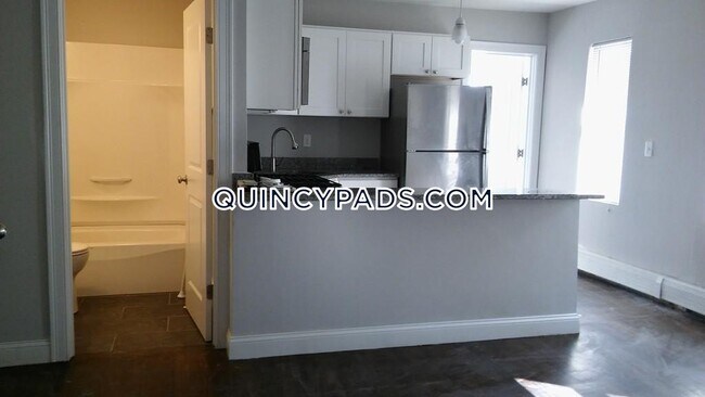 Building Photo - 66 Safford St