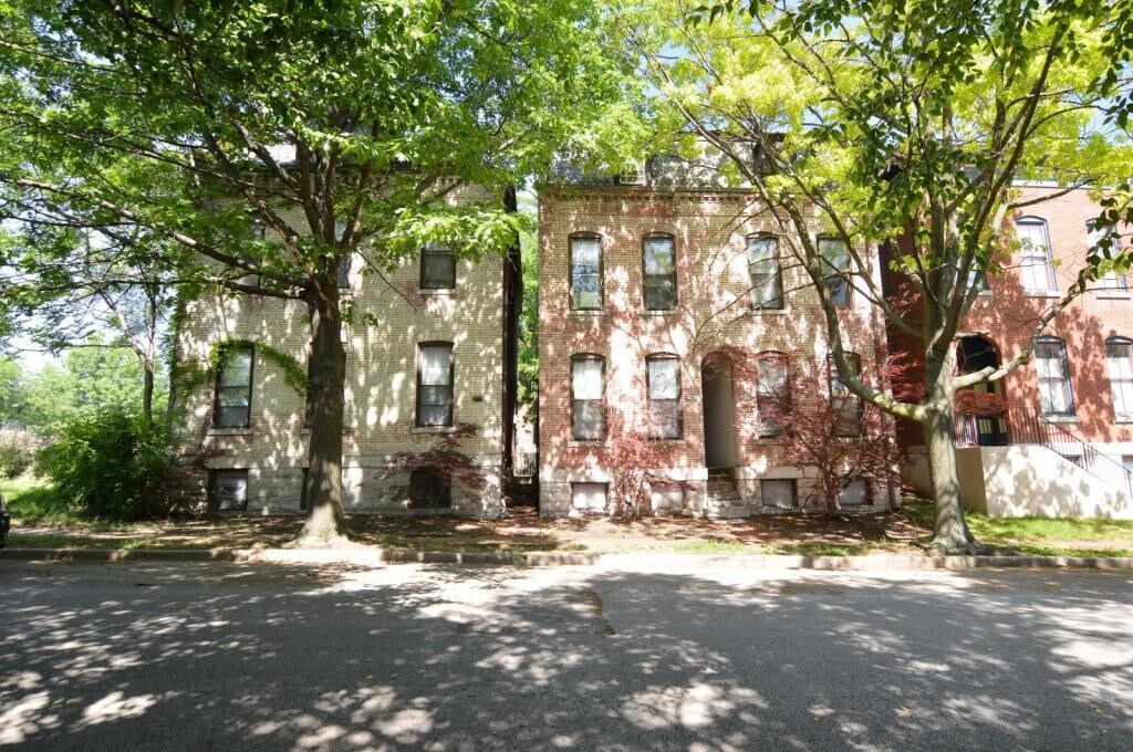 Primary Photo - 2417A S 10th St St. Louis , Mo, 63104