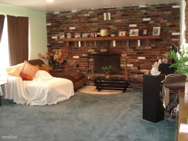 Foto del edificio - 3 br, 2 bath House - 1730 E. Hodson Ave