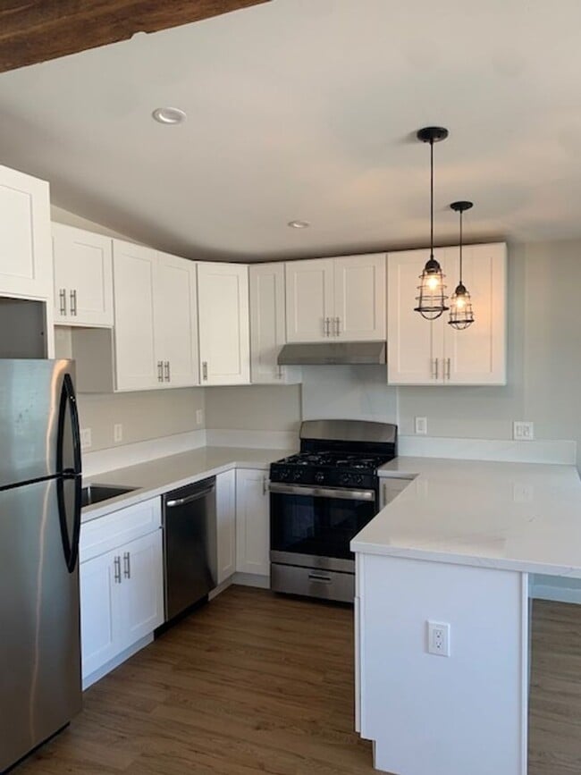 Foto del edificio - 1461 East Ln