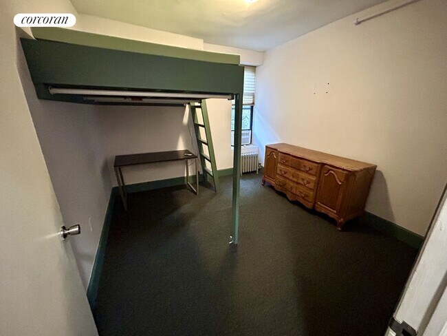 Foto del edificio - 447 E 87th St