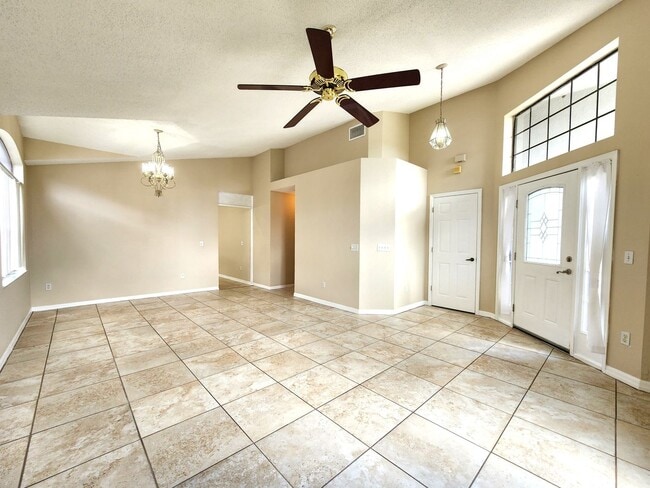 Building Photo - Open Spacious Floor Plan; Vaulted Ceiling;...