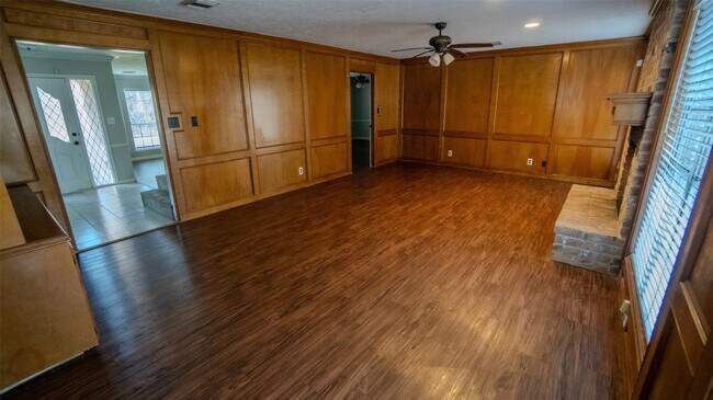 Foto del edificio - 5507 Slashwood Ln