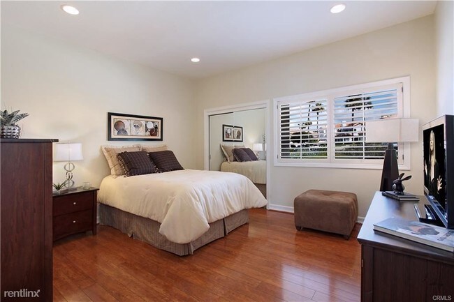 Foto del edificio - 2 br, 2 bath Condo - 7 Centre Ct