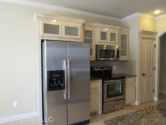 Building Photo - 3 br, 2 bath House - 906 SW 81st Street