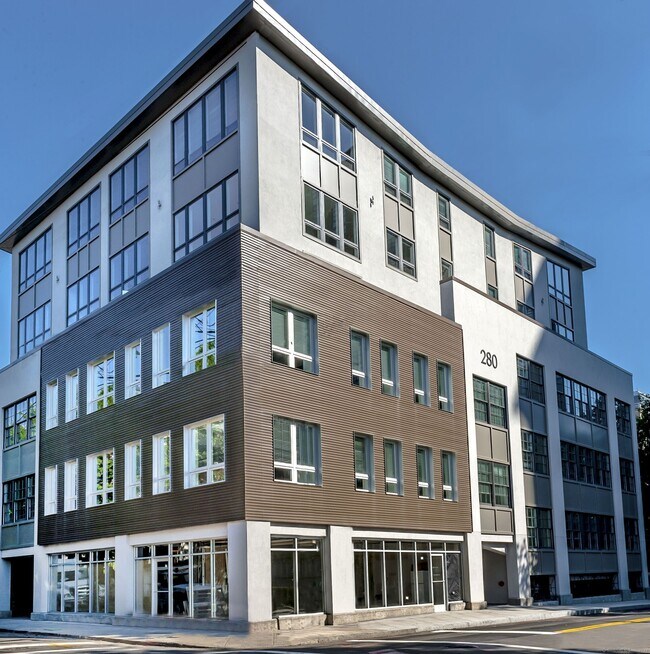 Building Photo - 280 Crown St