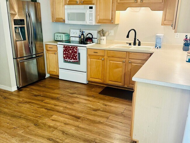Foto del edificio - 3 Bedroom Single Family Home in Fruitland ...