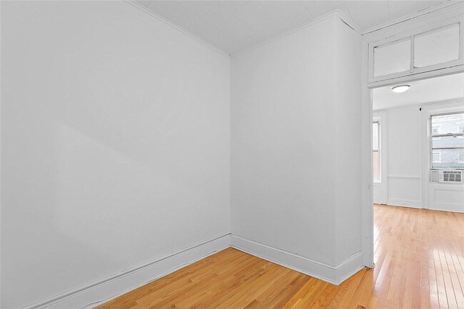 Building Photo - 121 Washington St