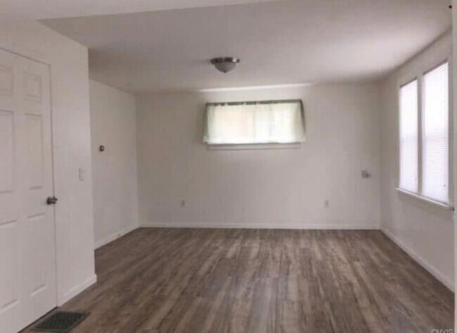 Foto del edificio - 118 Beechwood Ave