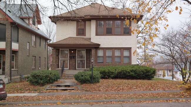Building Photo - 2550 Pierce St NE