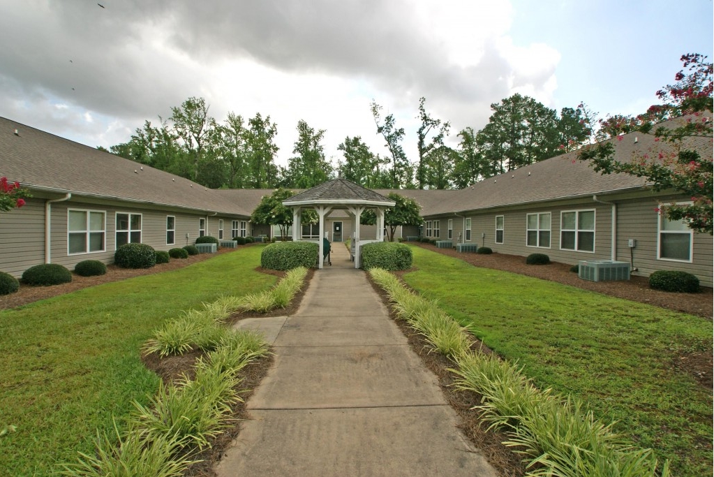 Primary Photo - Willow Spring Apartments