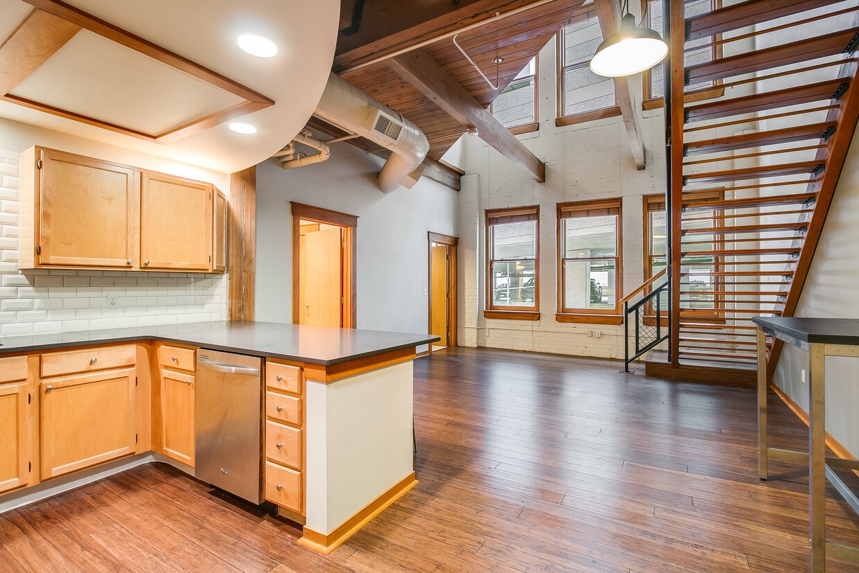 600 Monroe Ave NW Unit 211, Grand Rapids, MI 49503 Condo for Rent in