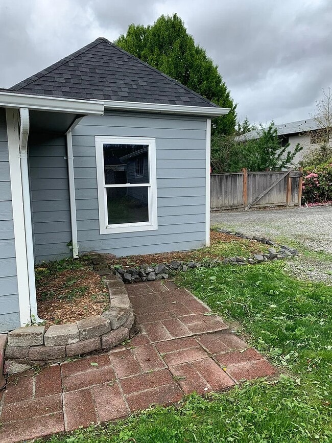Building Photo - 5501 108th Ave Ct E