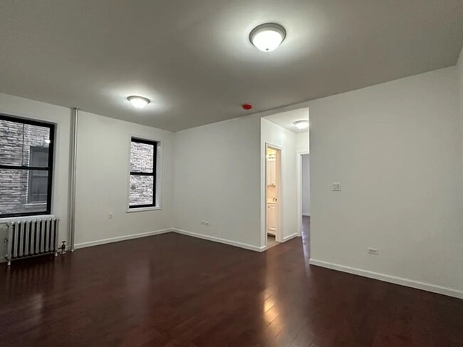 Building Photo - 845 Riverside Drive