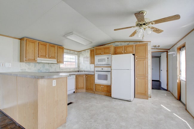 Building Photo - 295 Seay RoadLot 38