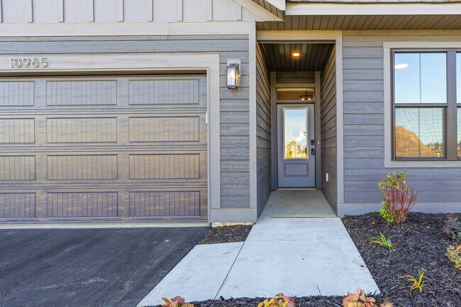 Foto del edificio - 10965 37th St N