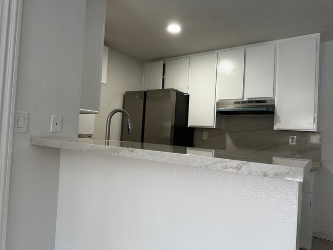 Building Photo - 23266 Orange Ave