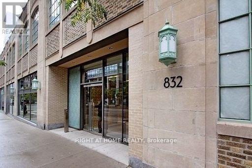 Photo du bâtiment - 832 Bay St.