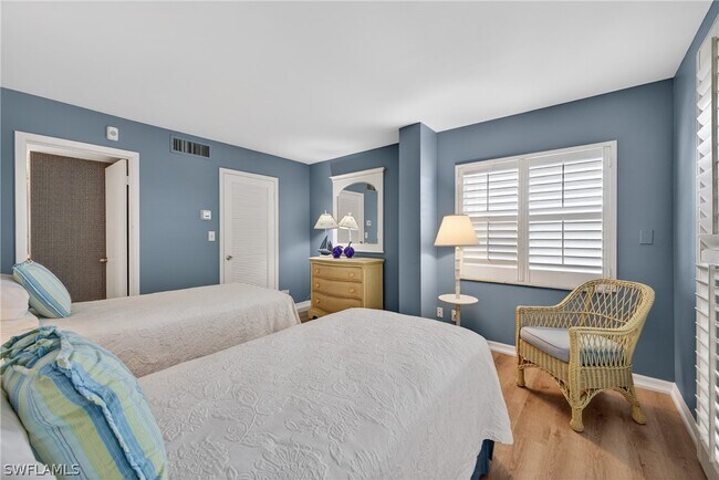 Foto del edificio - 3443 Gulf Shore Blvd N