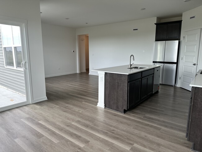 Building Photo - 2428 Semillon St